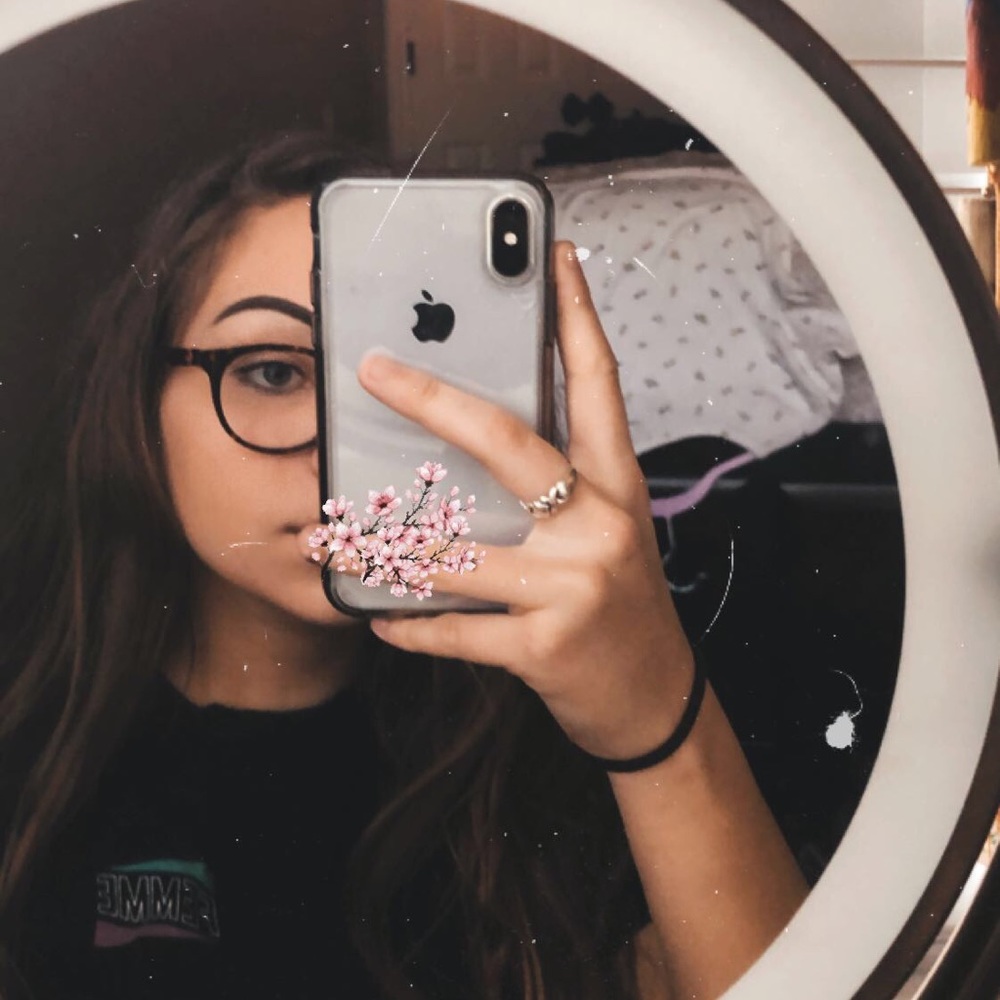 Meet your Posher, Kaytlyn